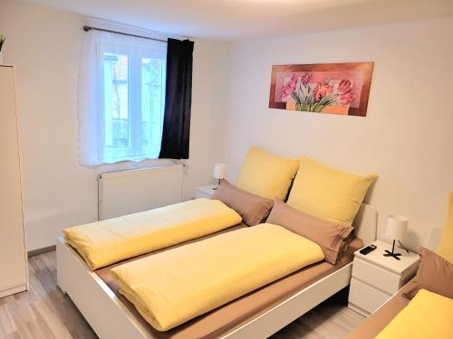 B&B Wiesbaden - Ruhige, zentrale Wohnung am Schlosspark - Bed and Breakfast Wiesbaden