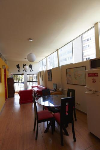 Iekārtas, Flying Dog Hostel in Lima