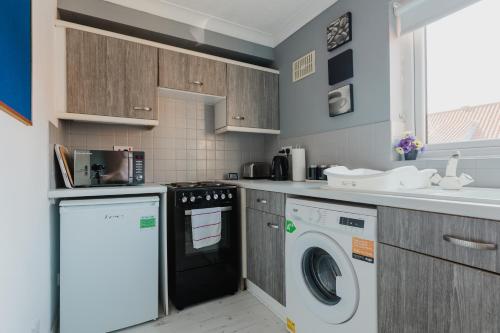Hullidays - Trinity Studio Apt. - image 3
