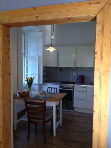 Létesítmények, Kamenný dům s výhledem na zámek 20km od Prahy (Kamenny dum s vyhledem na zamek 20km od Prahy) in Novy Jachymov