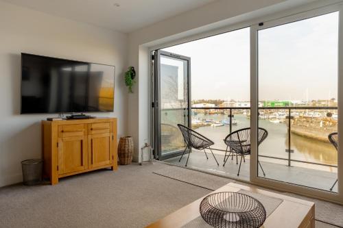Large Modern Scenic 4 Bedroom Townhouse - Lowestoft