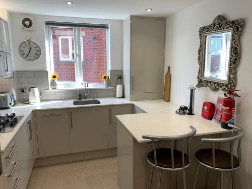Kensington Luxury Apartment on Gated Development in Leafy edge of Chorley Town Centre