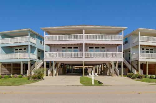 Bay-View La Porte Home Rental Steps to Beach! in La Porte