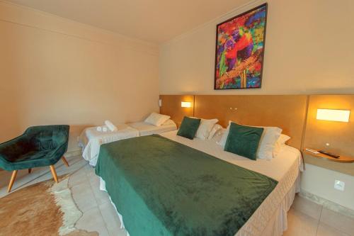 1 double bed, 3 twin beds