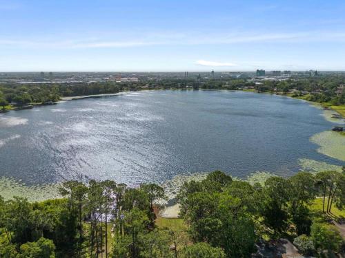 Luxury house on the Lake near Universal Studious in Orlando, USA