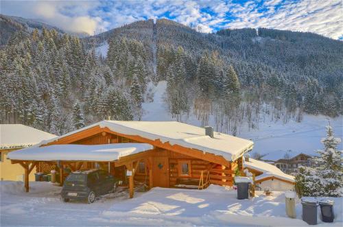 Entrée, Chalet Stabler - by Alpen Apartments in Thumersbach