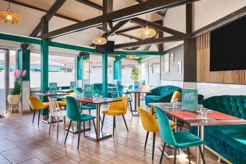 Ресторан, Ibis Budget Saint-Ouen-l'Aumône in Сан-Уан-ль'Омон