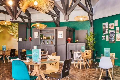 Ресторан, Ibis Budget Saint-Ouen-l'Aumône in Сан-Уан-ль'Омон