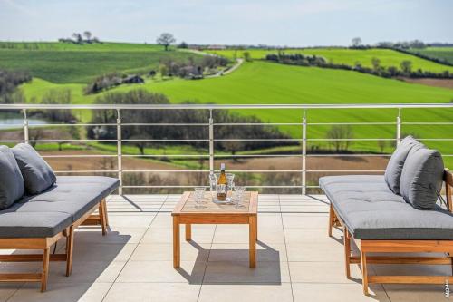 VILLA LE BELVEDERE-DESIGN-PISCINE-VUE-GAILLAC