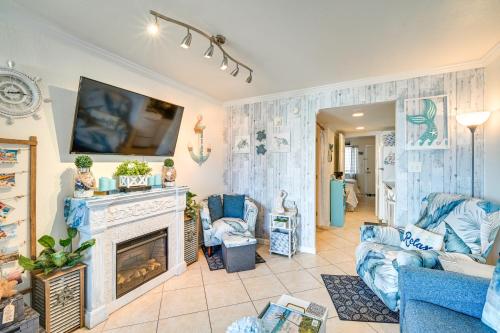 Blue Water Beachfront Condo 2 Mi to SkyWheel! in Myrtle Beach, USA