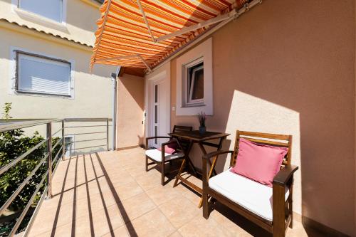 Apartmani Valentina 5
