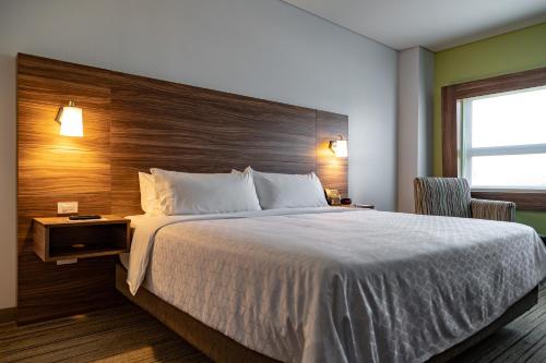 Holiday Inn Express & Suites - Ensenada Centro, an IHG Hotel