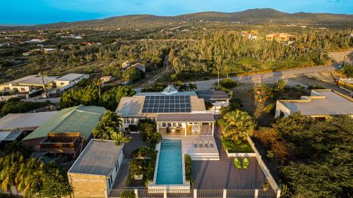 Palvelut, Sombre 14-E in Santa Cruz