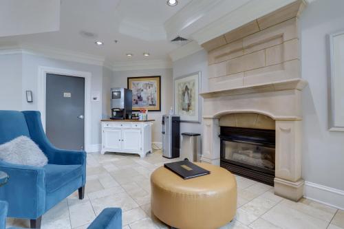 Fascinating 1 Bedroom Condo At Ballston With Gym in Arlington, USA