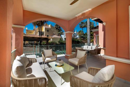 Lorea Playa, Luxury 6 Bedroom Villa with Seaview in Marbella