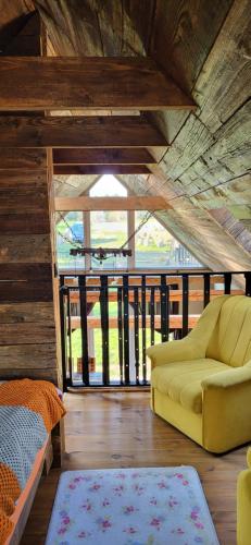 2 bedrooms, 4 beds
