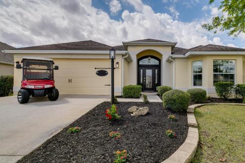 The Villages Home with Private Lanai and Shared Pools!