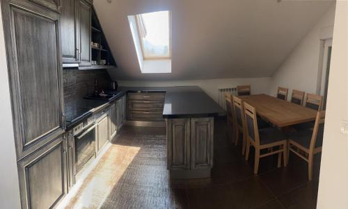 Apartmani prenj 1 i 2 centar Apartmani prenj 1 i 2 centar