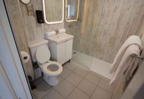 Embassy Apartments - image 3