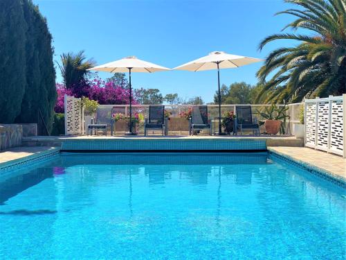  Beautiful Villa Montebello in Benajarafe with private pool in Benajarafe