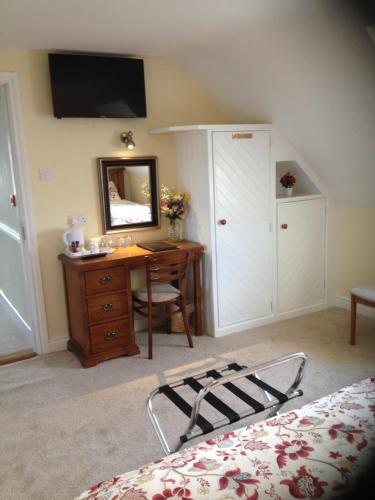 Channel View Bed & Breakfast - image 10