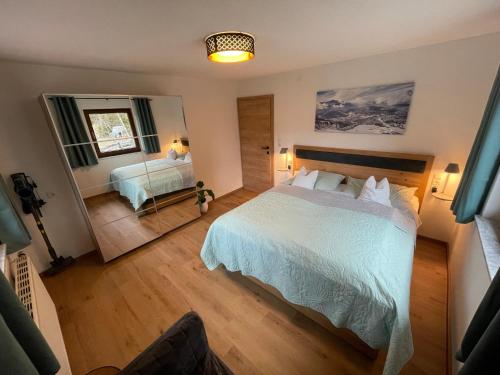 1 queen bed