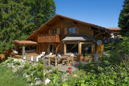 L’Ecrin Blanc – Cocon familial avec jacuzzi et salle de jeux - Chalet - Liézey