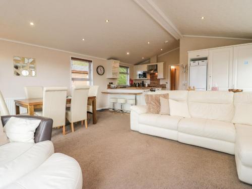 Walkers Rest, Carnforth (photo 9)