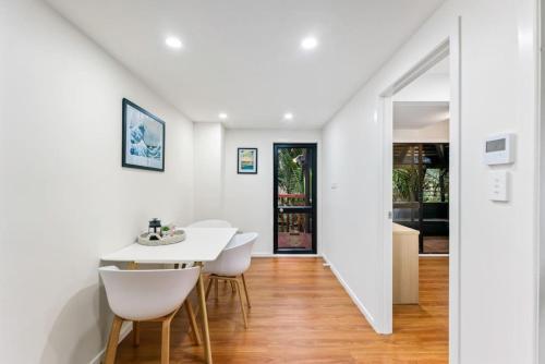 المرافق, A 1BR slice of Titirangi Heaven - WiFi - Netflix in Titirangi