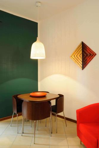 Studio with Balcony image 7