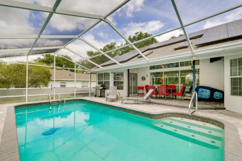 Sunny Home with Lanai and Grill Near Rainbow Springs! in Dunnellon, USA