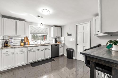 New! Peaceful & Relaxing 2BR Flat Top Location in Shelby, USA
