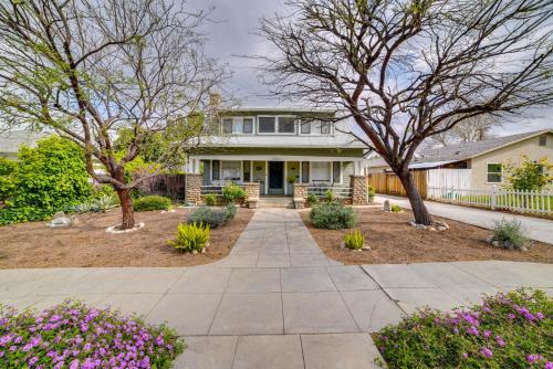 Charming Redlands Duplex Near Park with Shared Yard in Redlands, USA