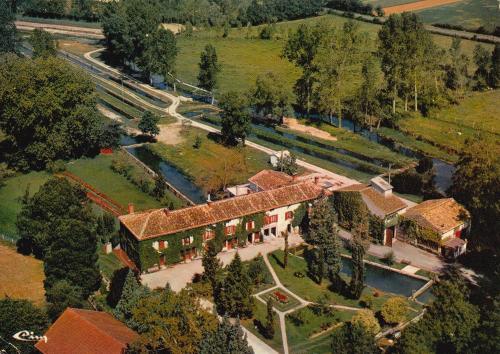 Viesnīcas āriene, Moulin De Coupigny in Fontenille-Saint-Martin-d'Entraigues