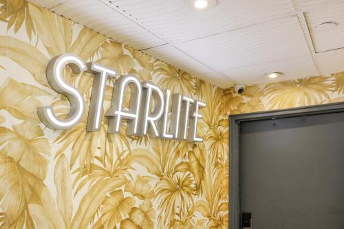 Starlite Hotel thumb 4