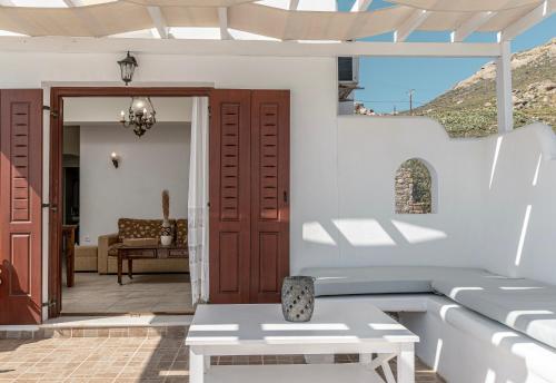 Facilities, Villa of Roses Naxos - Villa with pool in Agkidia