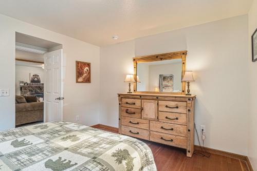 Blue Jay Bungalow - image 9