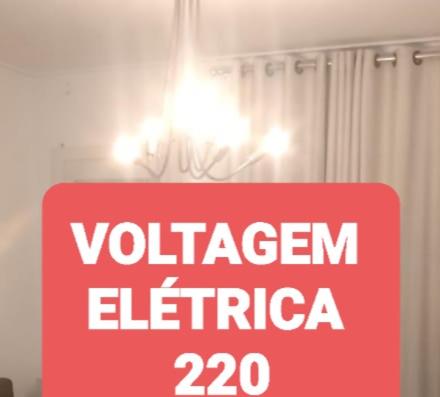 NA BEIRA MAR DE PAJUCARA - EDIFICO NEO 2- APARTAMENTO COM 02 QUARTOS - POSSUI VARANDA- VISTA LATERAL DO MAR- AVENIDA DOUTOR ANTONIO GOUVEIA 1081- CONSUMO ELETRICO É PAGO No CKECK-OUT 1KWH É 1,35 REIAS -TEM TELA DE PROTEÇÃO-