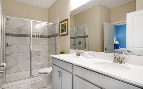 Come to Stay a FEW Miles to Disney Large Pool Home Sleep 36 - image 13