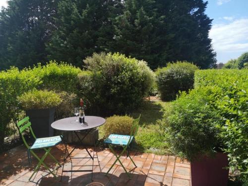 Appartement Trouville-sur-Mer, 1 pièce, 3 personnes - FR-1-712-34 - Location saisonnière - Trouville-sur-Mer