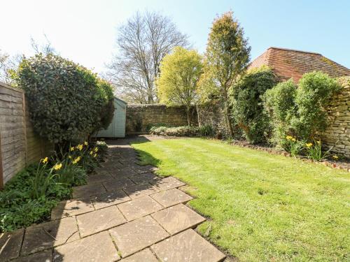 Manor View - image 8