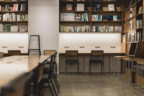 bar/salon, HELIO HOSTEL SAPPORO in Sapporo