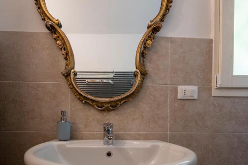 GetTheKey S.Stefano Apartment - image 14