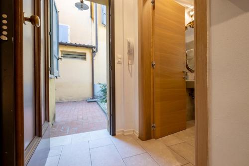 GetTheKey S.Stefano Apartment - image 3