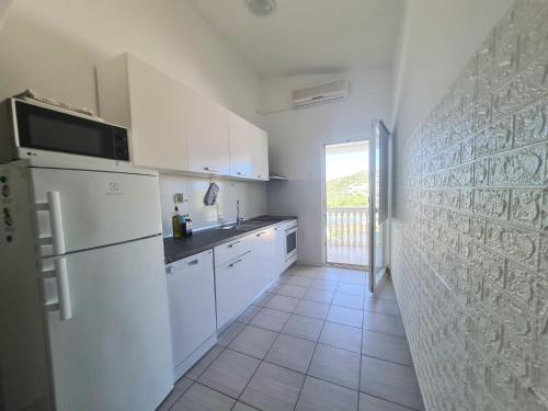 Two-Bedroom Apartment image 6