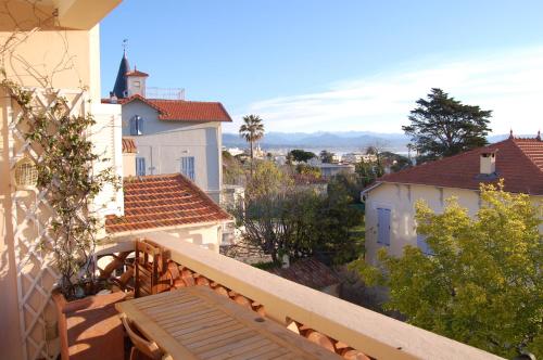 Duplex with View on the Cap d'Antibes - Location saisonnière - Antibes