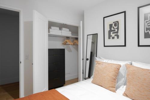 FiDi Jr 1br w gym lounge nr Wall Street NYC-1136, New York (Foto 10)