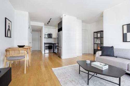 FiDi 1br w lounge gym nr Freedom Tower NYC-1138, New York (Foto 3)