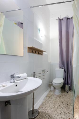 Tarona Guesthouse - image 13