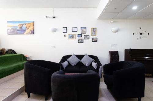 Tarona Guesthouse - image 11